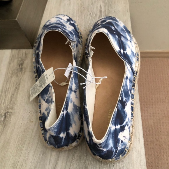 NWT/Old Navy Canvas Espadrilles Flats. Sz 9 - Picture 2 of 4